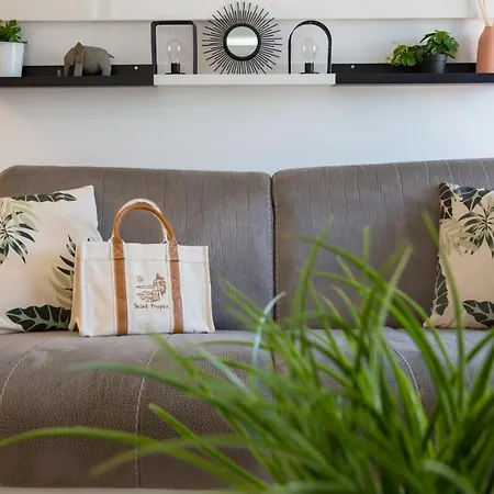Cosy Tropez, La Petite Venise, Port-grimaud Apartment *