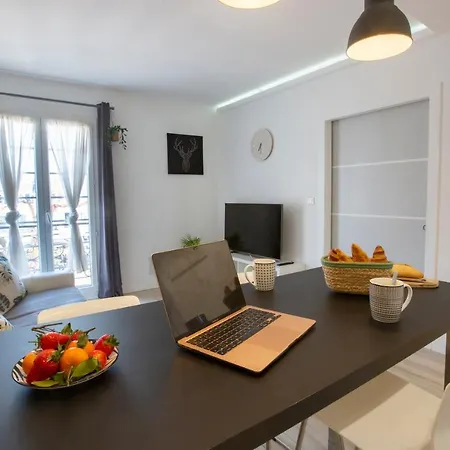 Cosy Tropez, La Petite Venise, Port-grimaud Apartment *